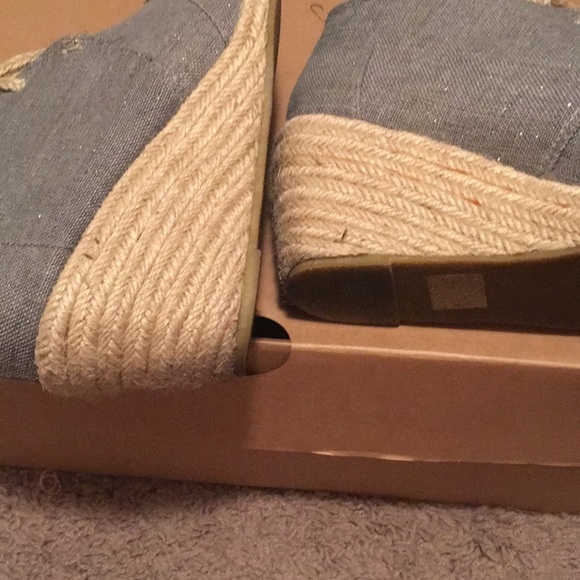 Booties - Picture 3 of 4